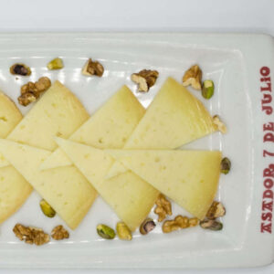 Queso Curado De Oveja Al Romero (1/2)
